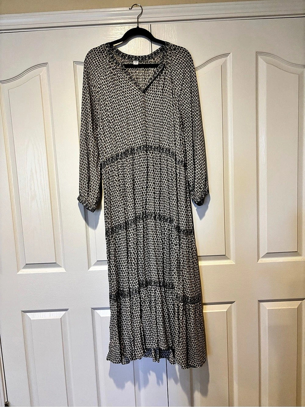 Old Navy Floral Print Midi Dress Black & Cream Size XL Like New